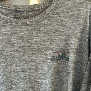 Patagonia Men's Long-Sleeved Capilene. XL